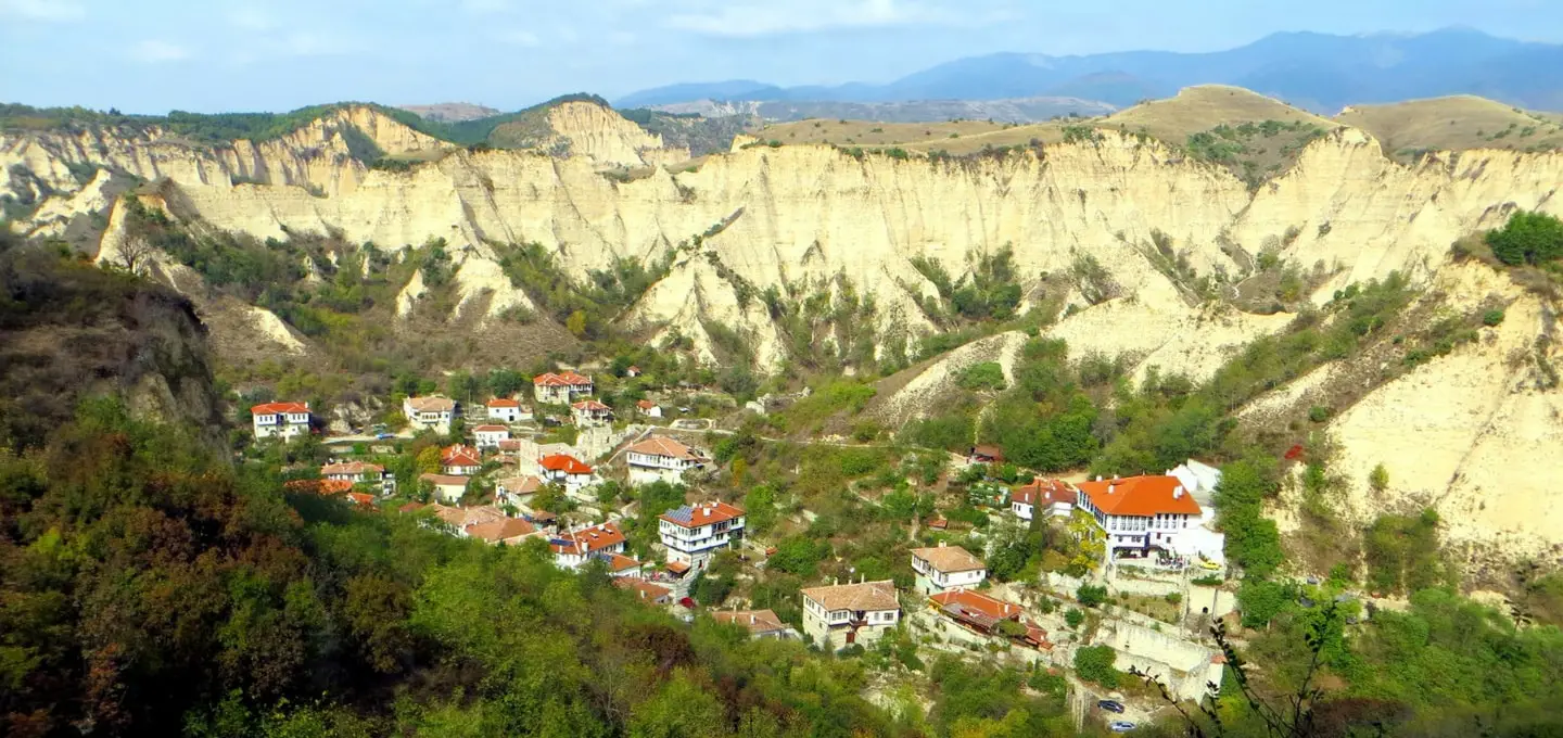 Melnik: Rich History, Breathtaking Pyramids, And Great Wines | NTripping