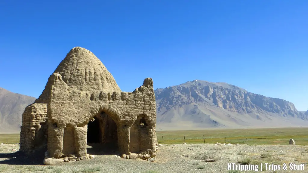 Chinese Tomb On The Silk Road