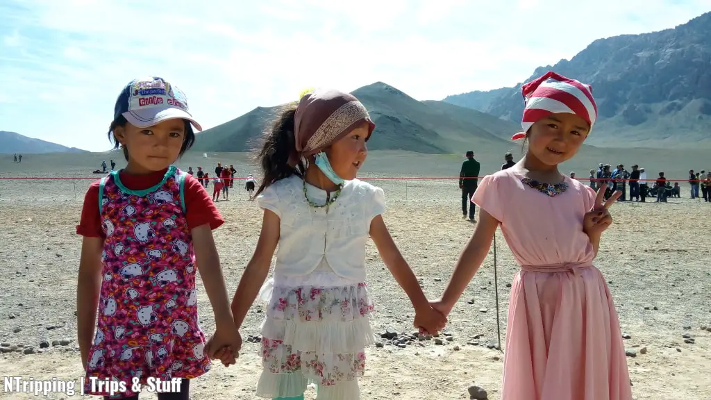 Girls Dancing At The Festival In Murghab