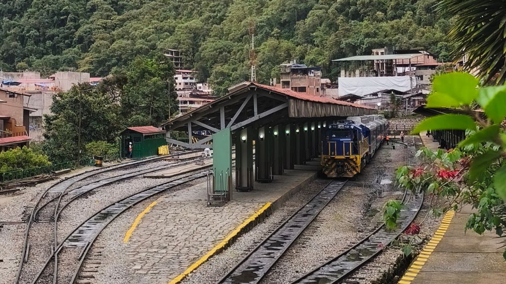 Cusco - Machu Picchu Train